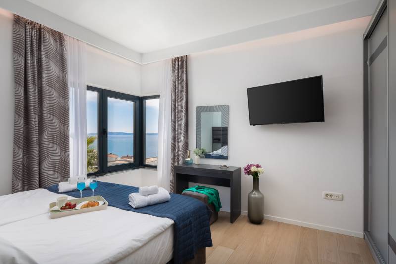 Luxury Villa Black Pearl with Pool Trogir