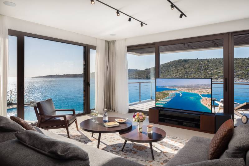 Vila Punta Planka na Plaži s Bazenom Primošten