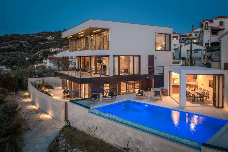Vila Punta Planka na Plaži s Bazenom Primošten