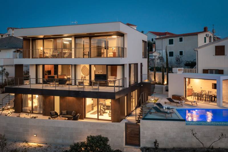 Vila Punta Planka na Plaži s Bazenom Primošten