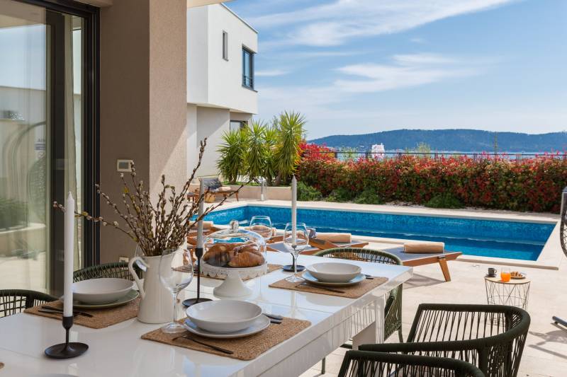 Luxusvilla Encanto mit beheiztem Pool Split