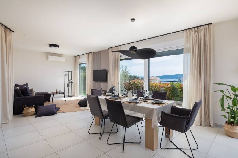 Luxusvilla Encanto mit beheiztem Pool Split