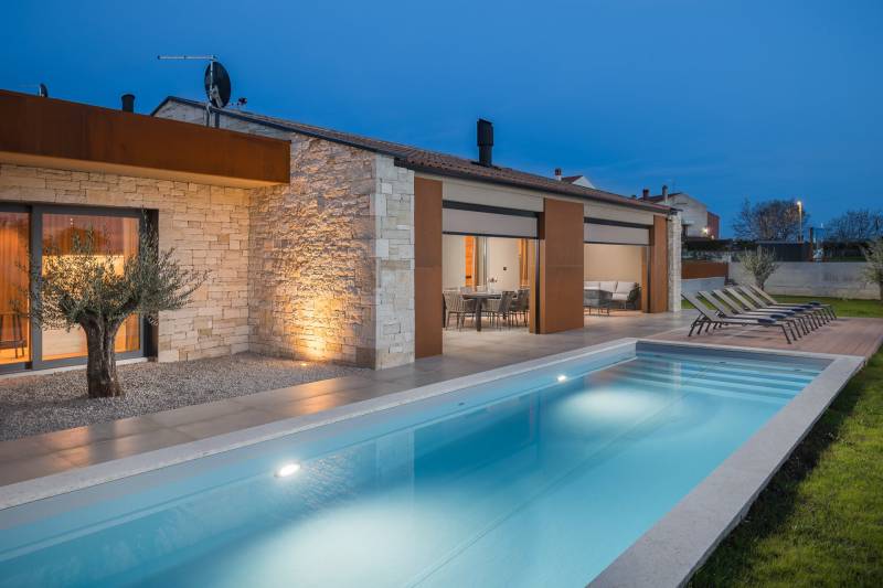 Luxury Villa Maia with Pool