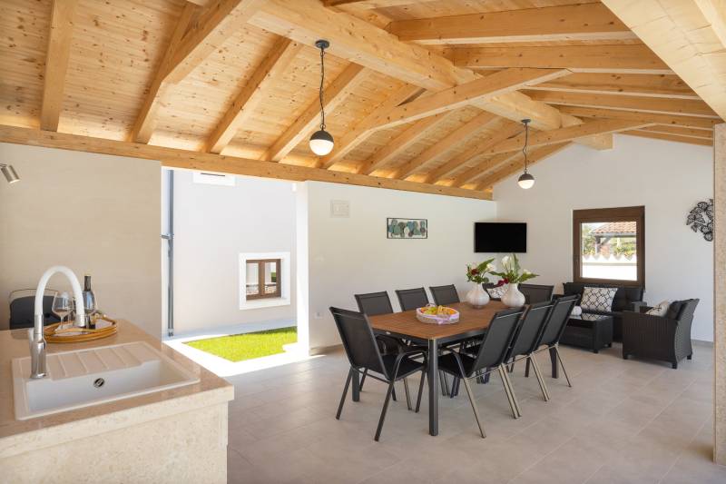 Holiday Home Dandelion with Pool Pula