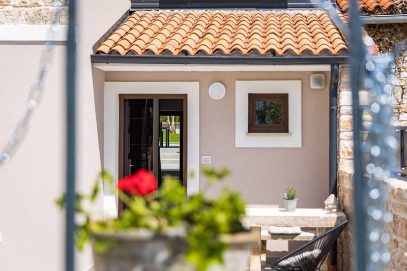 Holiday Home Dandelion with Pool Pula