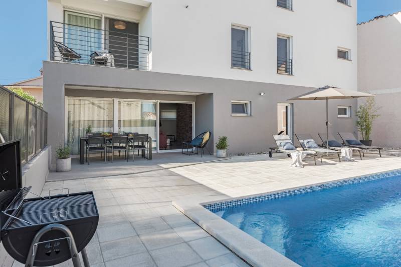 Villa Sunny Sky med Basseng Pula