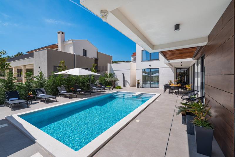 Luxusvilla Only Forever mit Pool Zadar