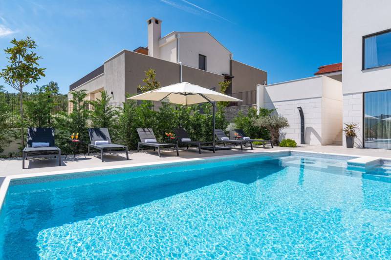 Luxusvilla Only Forever mit Pool Zadar