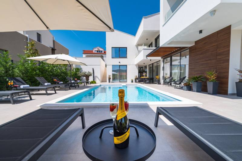 Luxusvilla Only Forever mit Pool Zadar