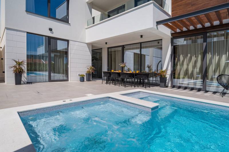 Luxusvilla Only Forever mit Pool Zadar
