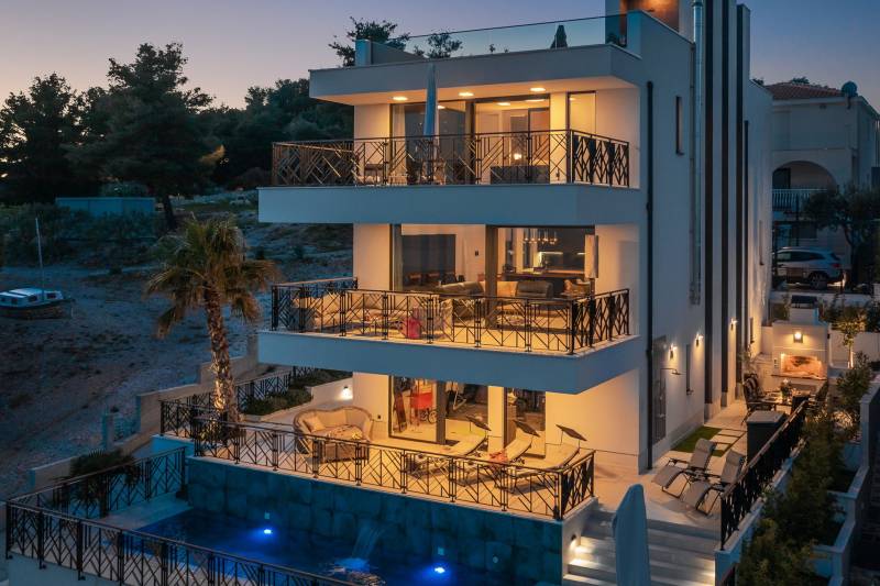 Luxury Villa Sun Ray with Pool Trogir