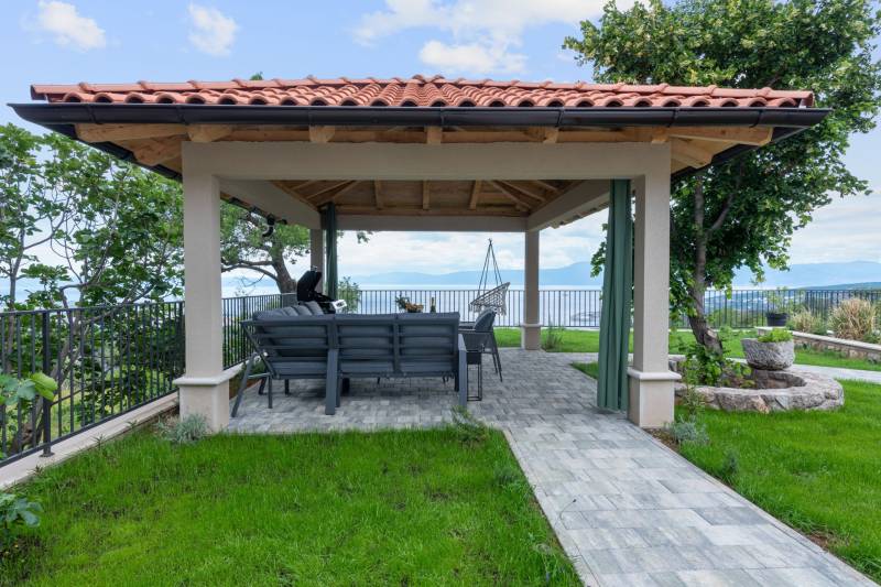 Villa Aqua Sky with Pool Rijeka