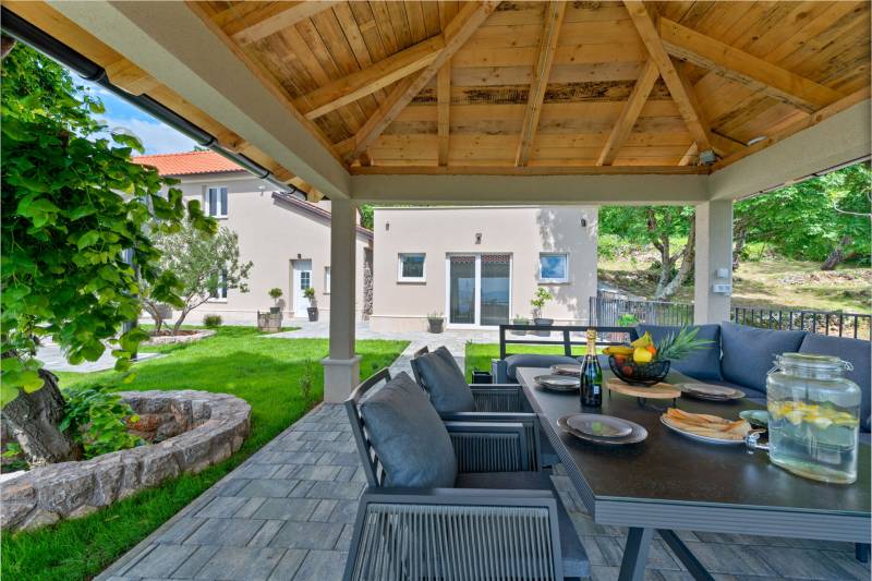 Villa Aqua Sky with Pool Rijeka