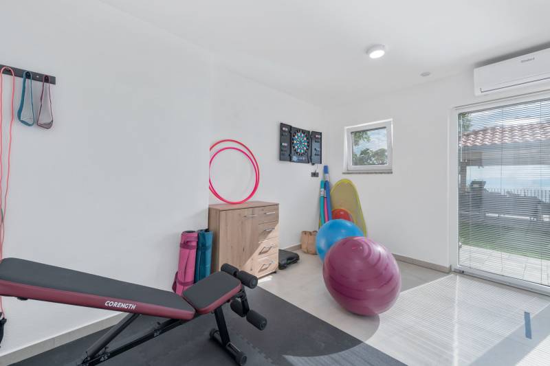 Villa Aqua Sky with Pool Rijeka