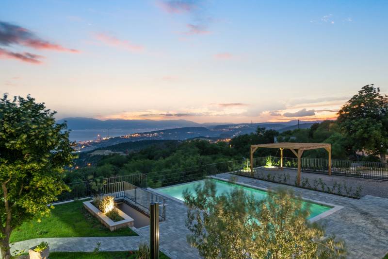 Villa Aqua Sky with Pool Rijeka