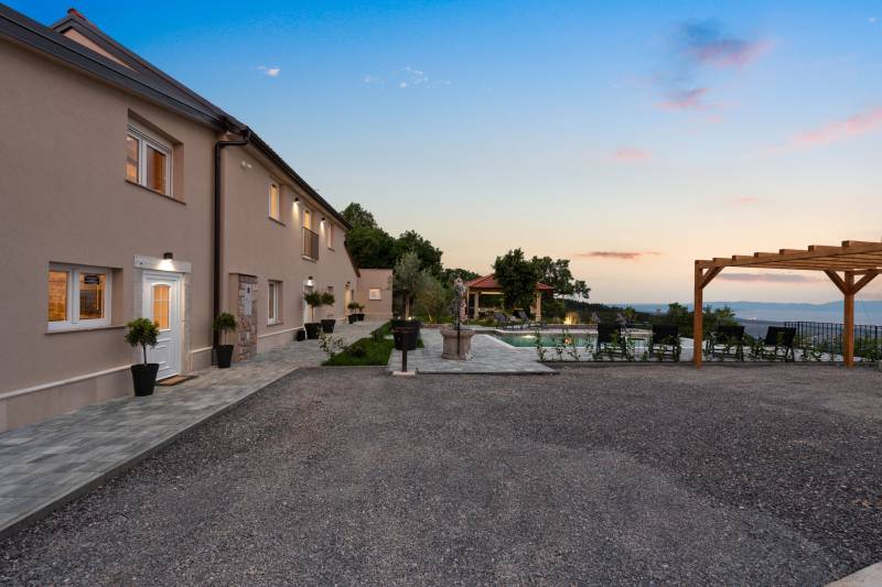 Villa Aqua Sky with Pool Rijeka