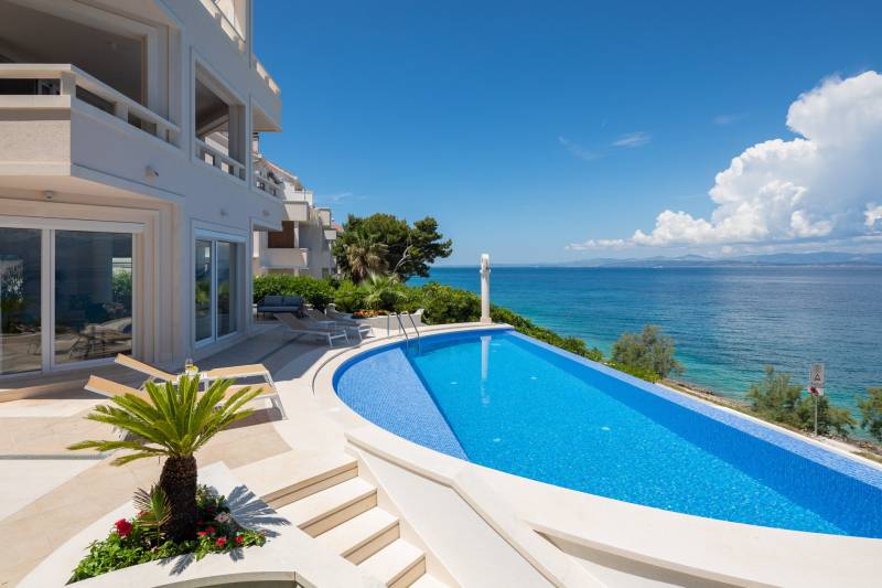 Beachfront Villa Octagon with Pool Brač