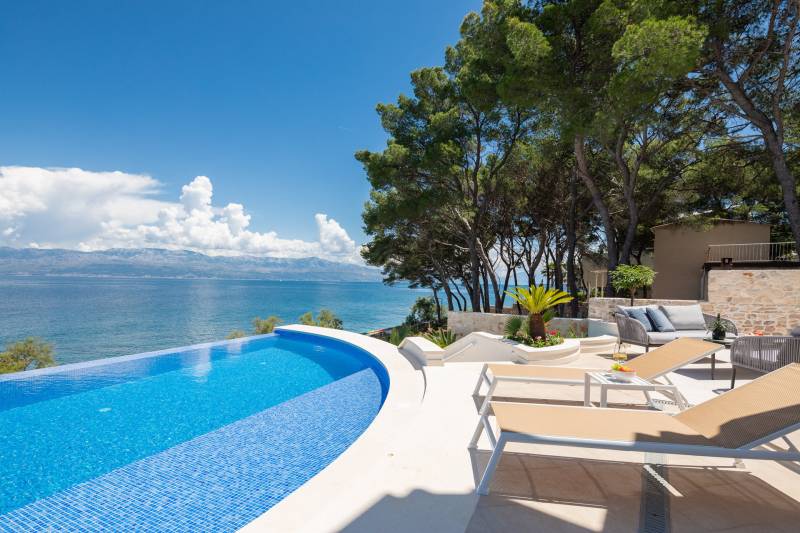 Beachfront Villa Octagon with Pool Brač