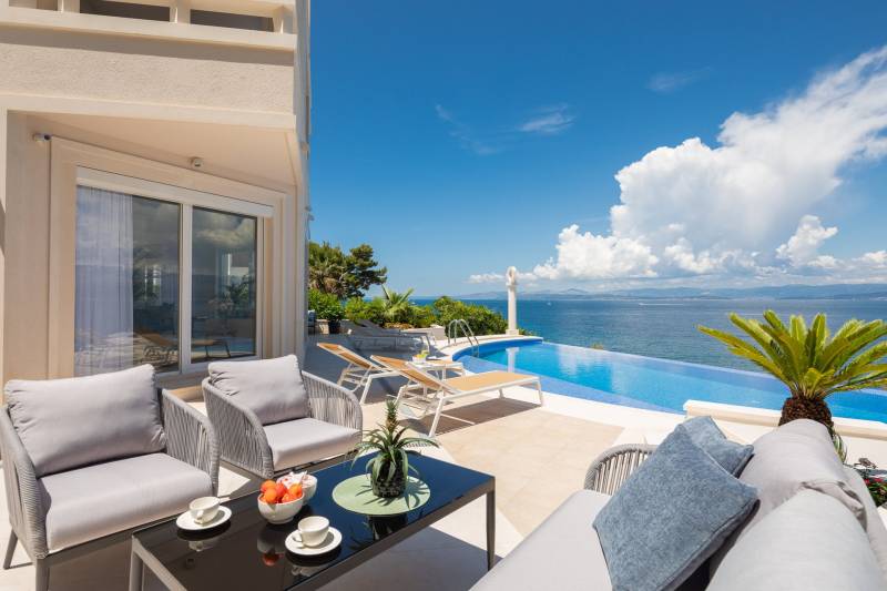 Beachfront Villa Octagon with Pool Brač