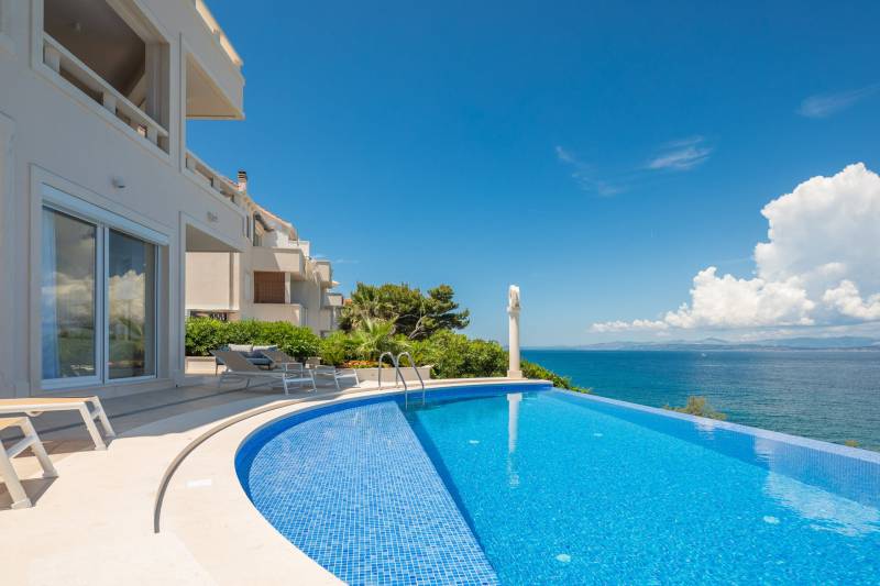 Beachfront Villa Octagon with Pool Brač