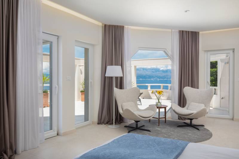 Beachfront Villa Octagon with Pool Brač