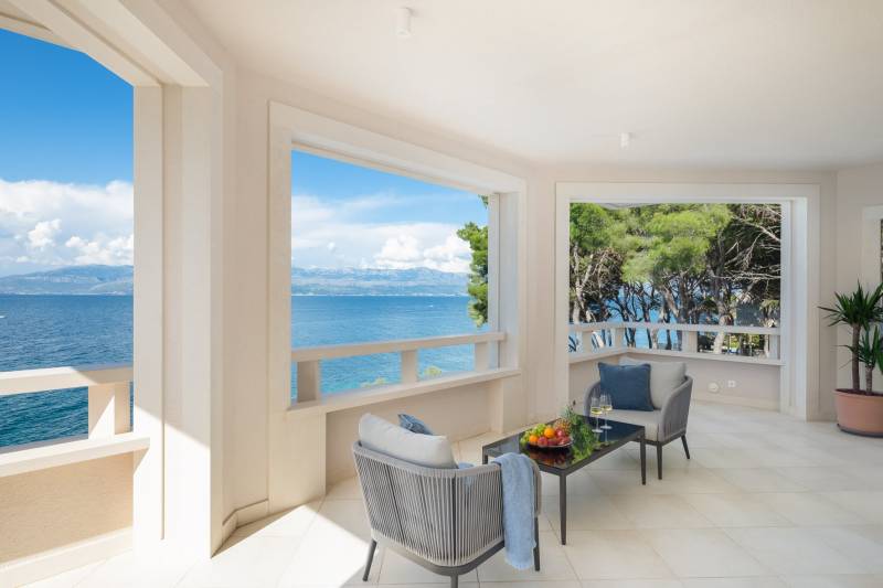Beachfront Villa Octagon with Pool Brač