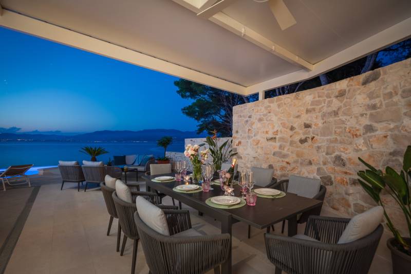 Beachfront Villa Octagon with Pool Brač