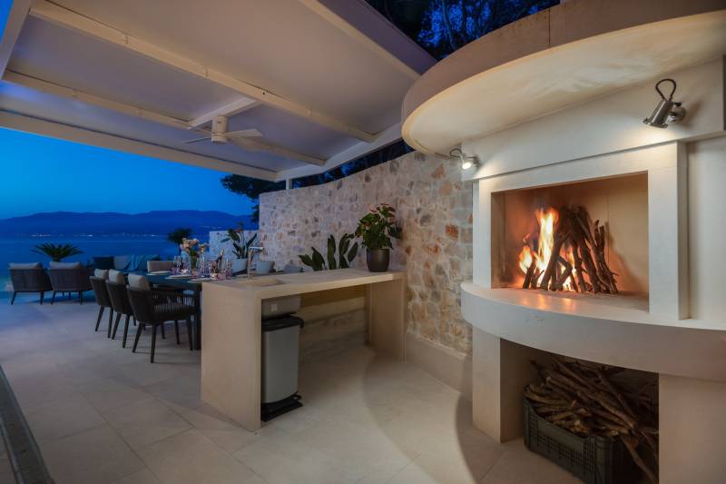 Beachfront Villa Octagon with Pool Brač