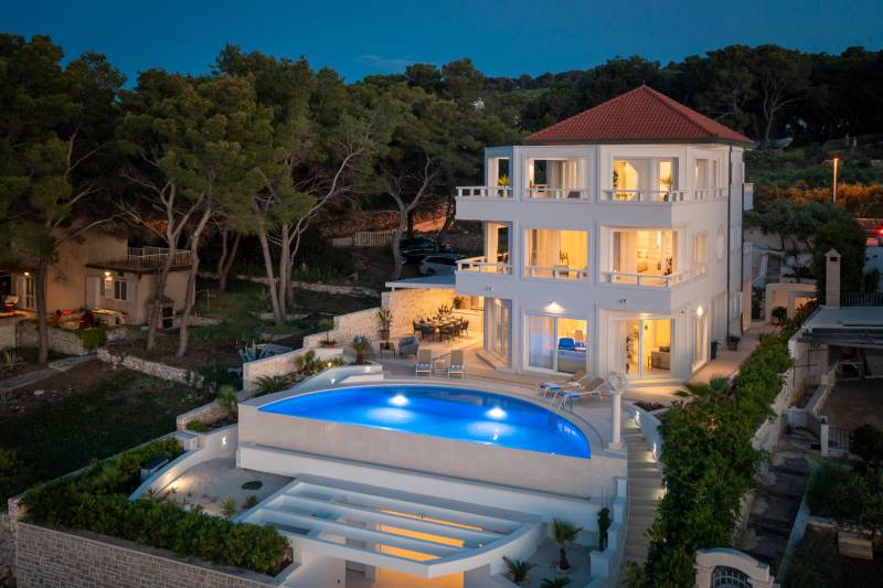Beachfront Villa Octagon with Pool Brač