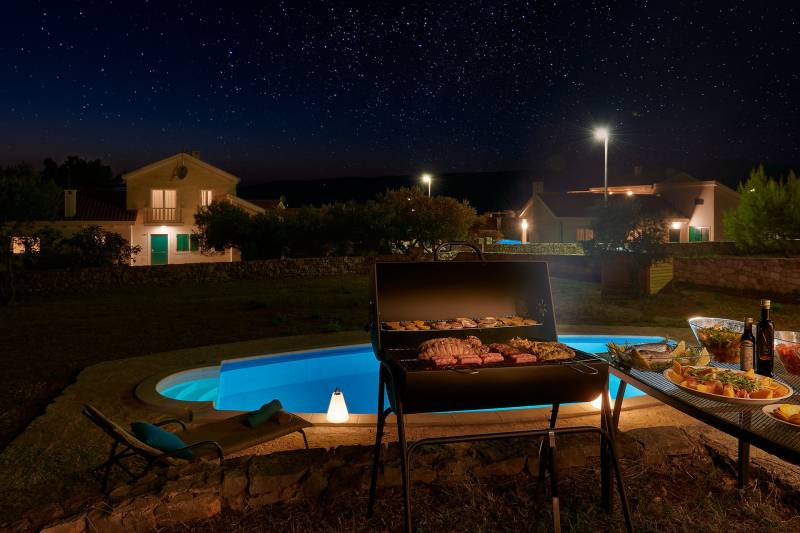 Vila Pharia s Bazenom III Hvar