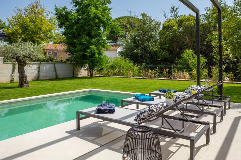 Villa Lylah with Pool Poreč