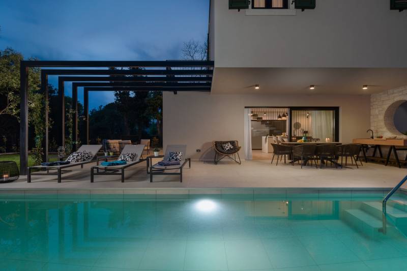 Villa Lylah with Pool Poreč