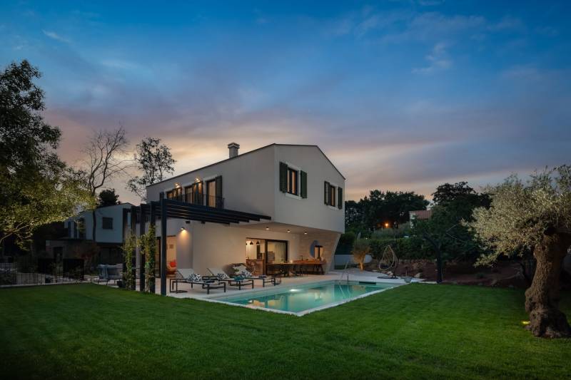Villa Lylah with Pool Poreč