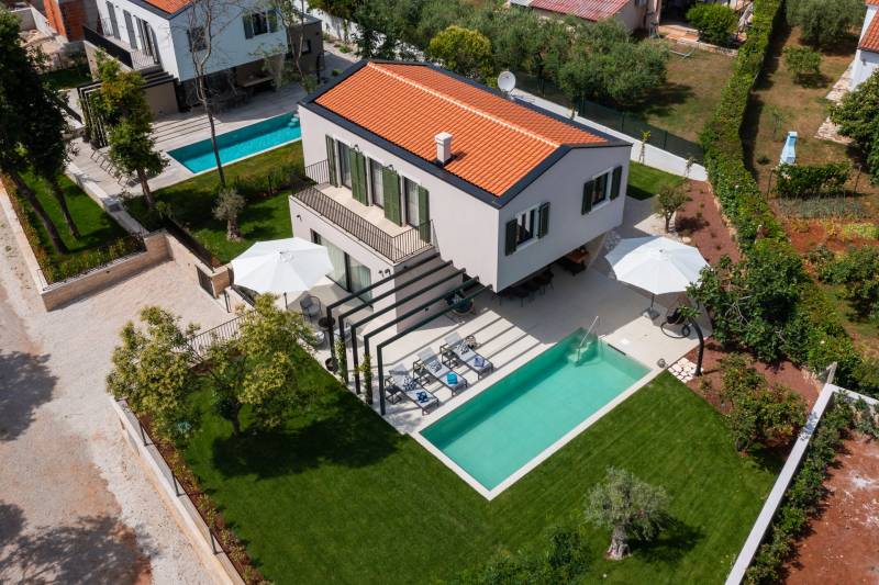 Villa Lylah with Pool Poreč