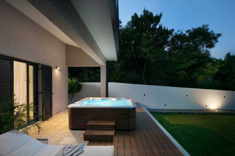 Villa Silhouette med Basseng Rabac