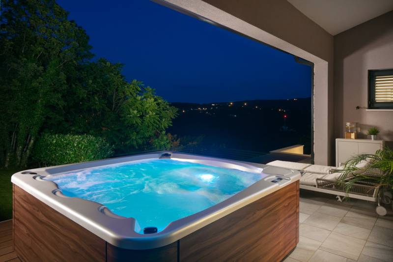 Villa Silhouette med Basseng Rabac