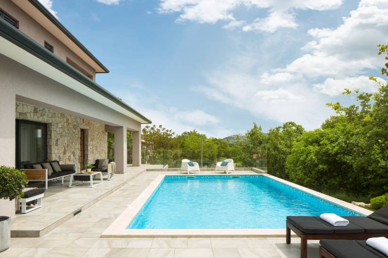 Villa Silhouette med Basseng Rabac