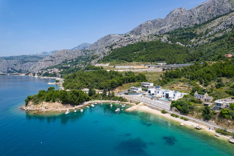 Willa Marelia z Basenem Omiš