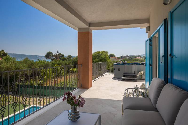 Luxury Villa Kallie with Pool Trogir