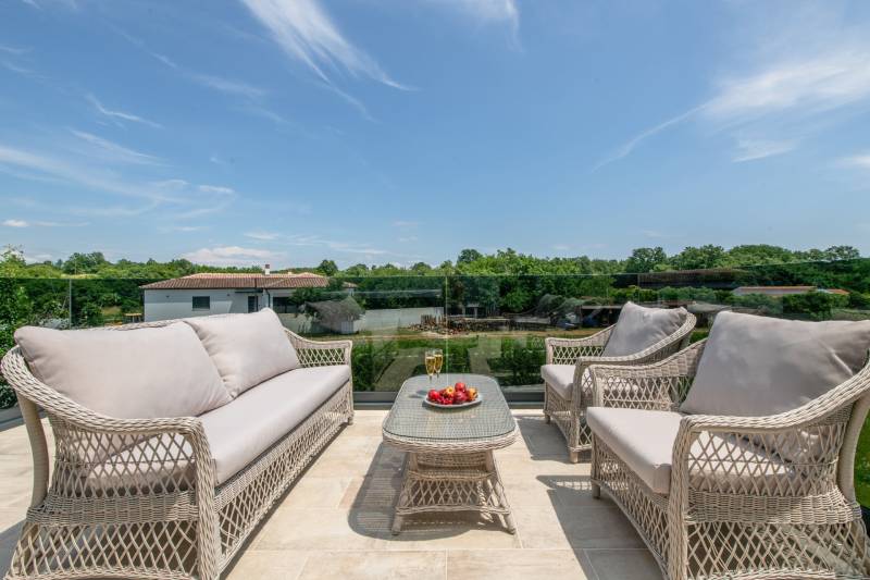 Holiday Home Paloma Nera with Pool Pula