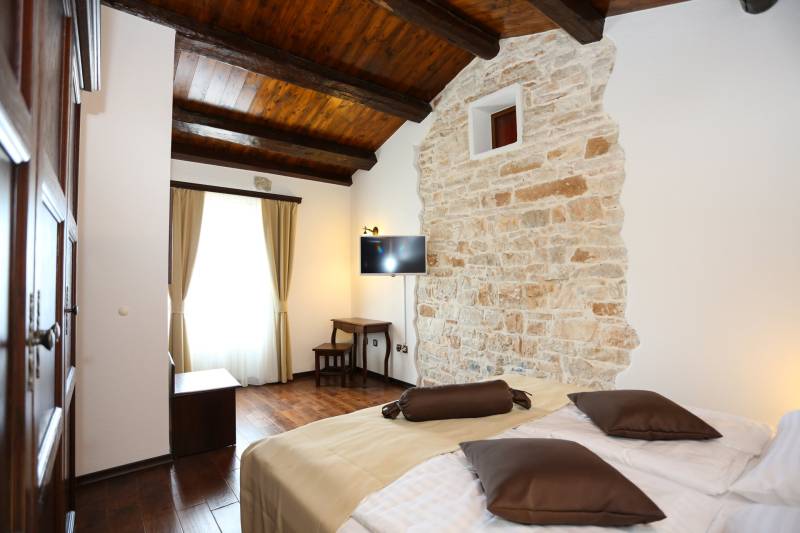Holiday Home Paloma Nera with Pool Pula