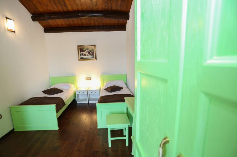 Holiday Home Paloma Nera with Pool Pula