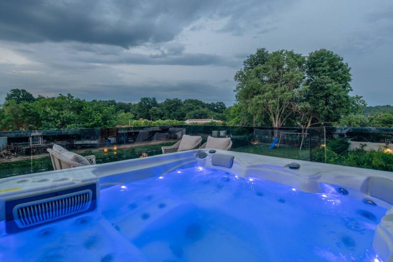 Holiday Home Paloma Nera with Pool Pula