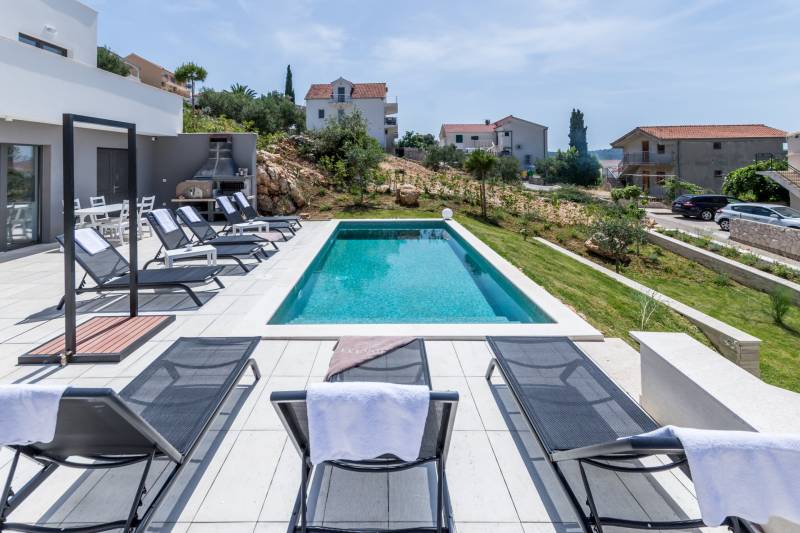 Villa Charming mit Pool Primošten