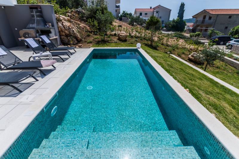 Villa Charming mit Pool Primošten