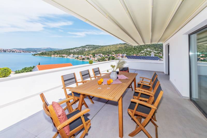 Villa Charming mit Pool Primošten