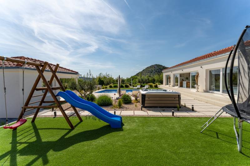 Villa Atticora with Pool Zadar