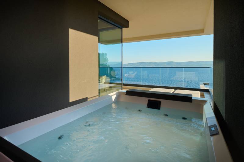 Luxury Villa Adria Jewel with Pool Omiš