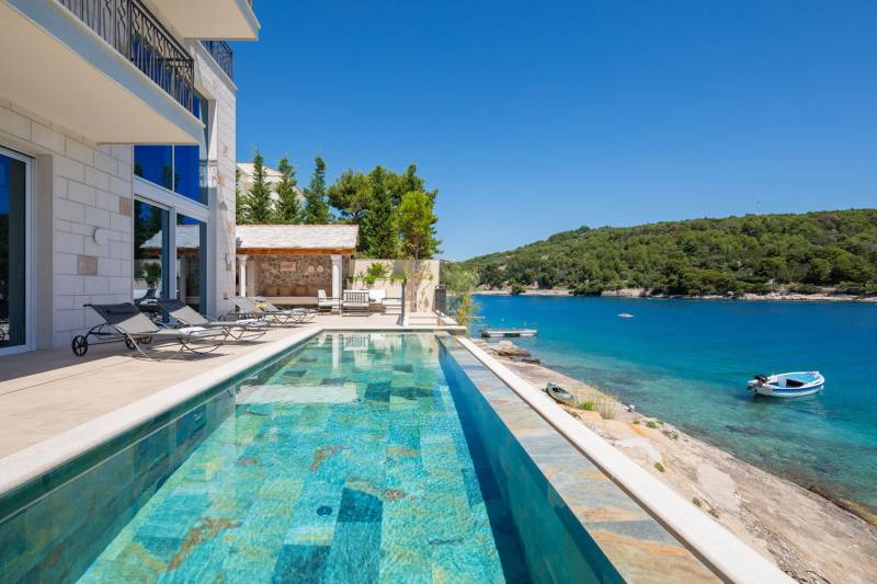 Strandvilla Sea La Vie med Basseng Brač