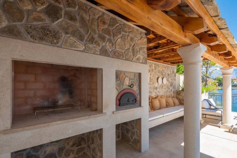 Strandvilla Sea La Vie med Basseng Brač